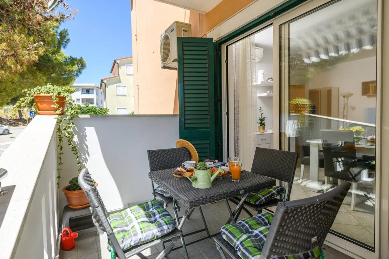 Apartment Sea Premantura Exterior photo